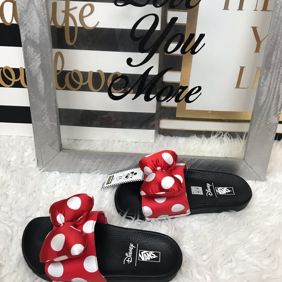 New women’s Vans Minnie Mouse Slides . - Picture 3 of 6